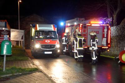 Asperg: Wieder Brand im Justizvollzugskrankenhaus Hohenasperg - Mehrere Verletzte - Haeftlinge legen Brand vorsaetzlich